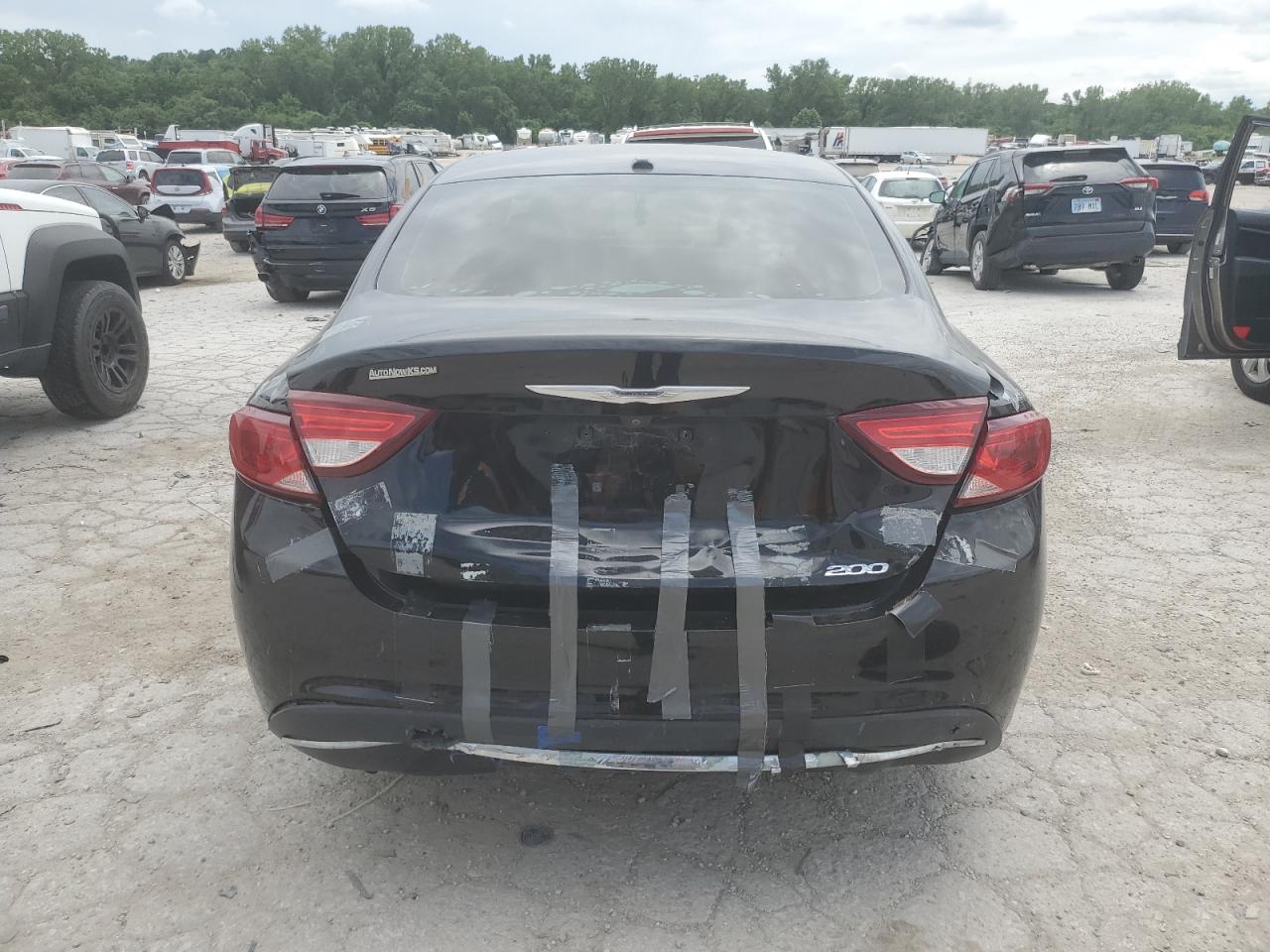2015 Chrysler 200 Limited VIN: 1C3CCCAB7FN533999 Lot: 61046805