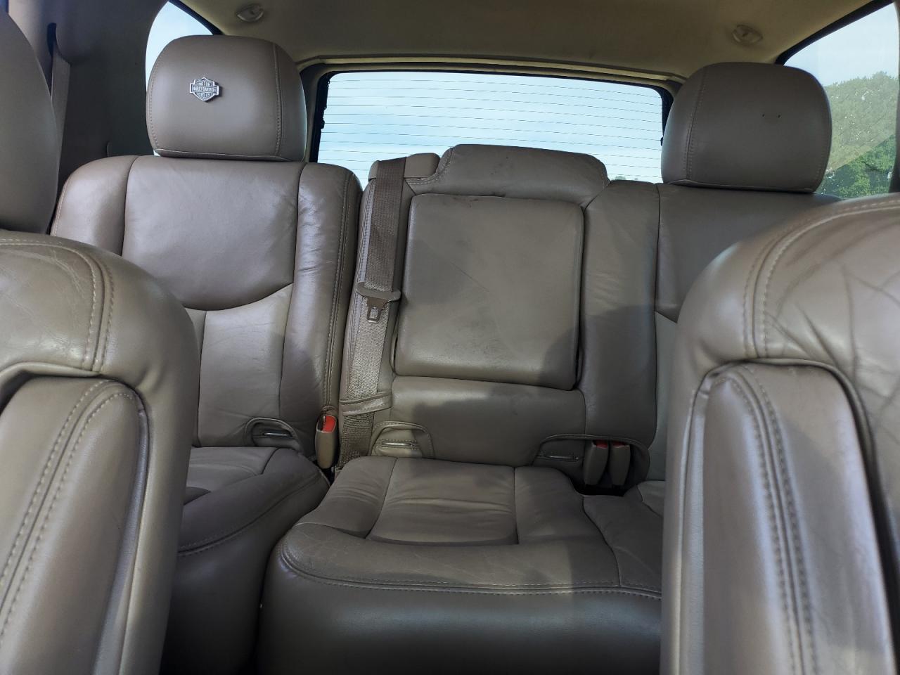 2004 GMC Yukon Denali VIN: 1GKEK63U04J325415 Lot: 61357195