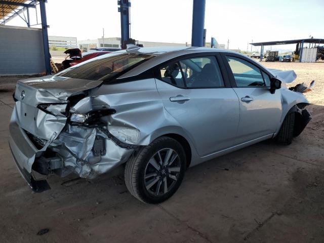  NISSAN VERSA 2021 Серебристый