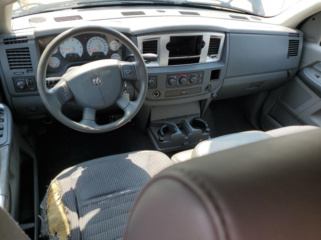 2008 Dodge Ram 1500 St VIN: 1D7HU18N98S517946 Lot: 89635915