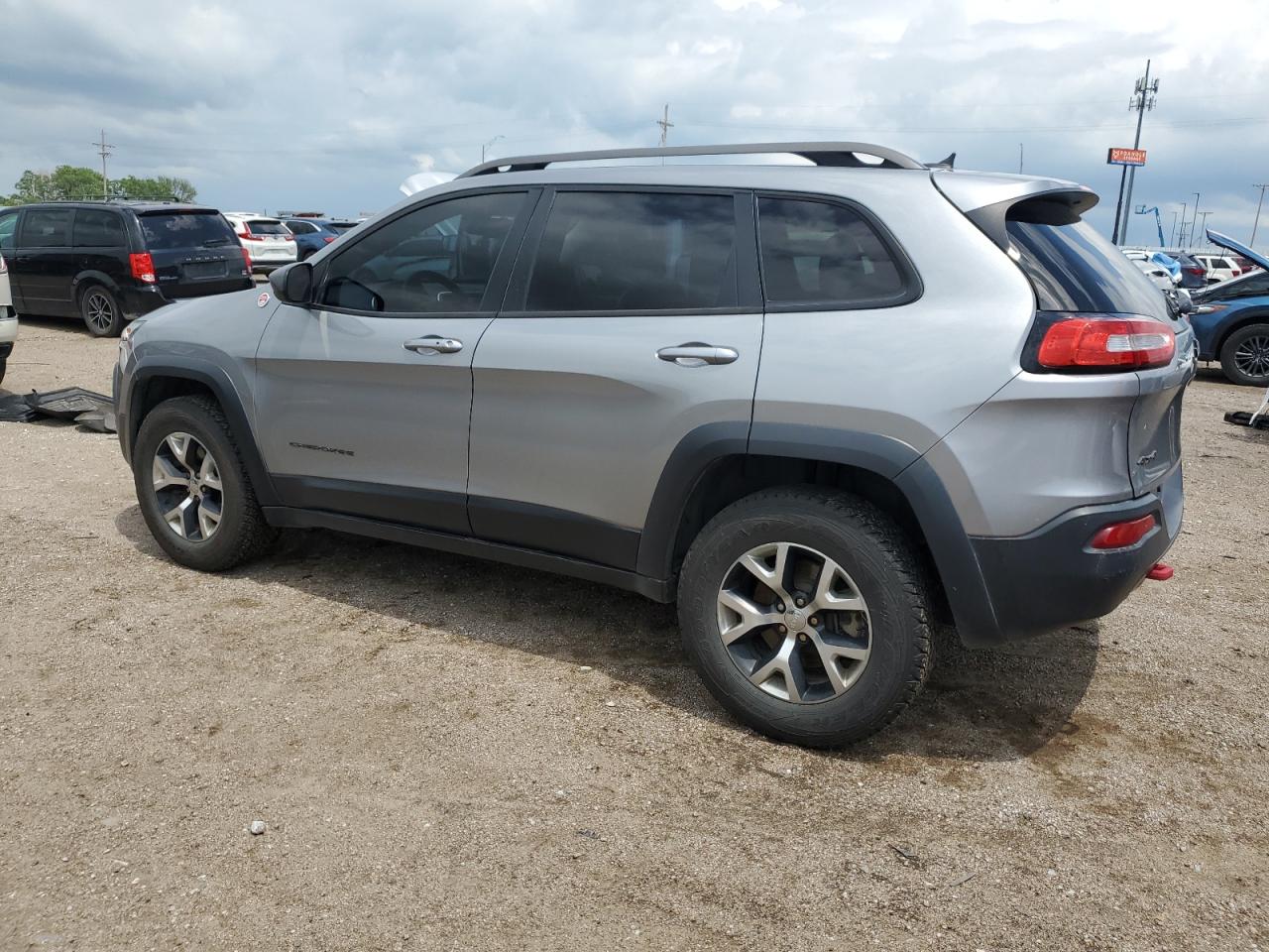 JEEP CHEROKEE 2015 VIN 1C4PJMBSXFW543993 zdjęcie 2