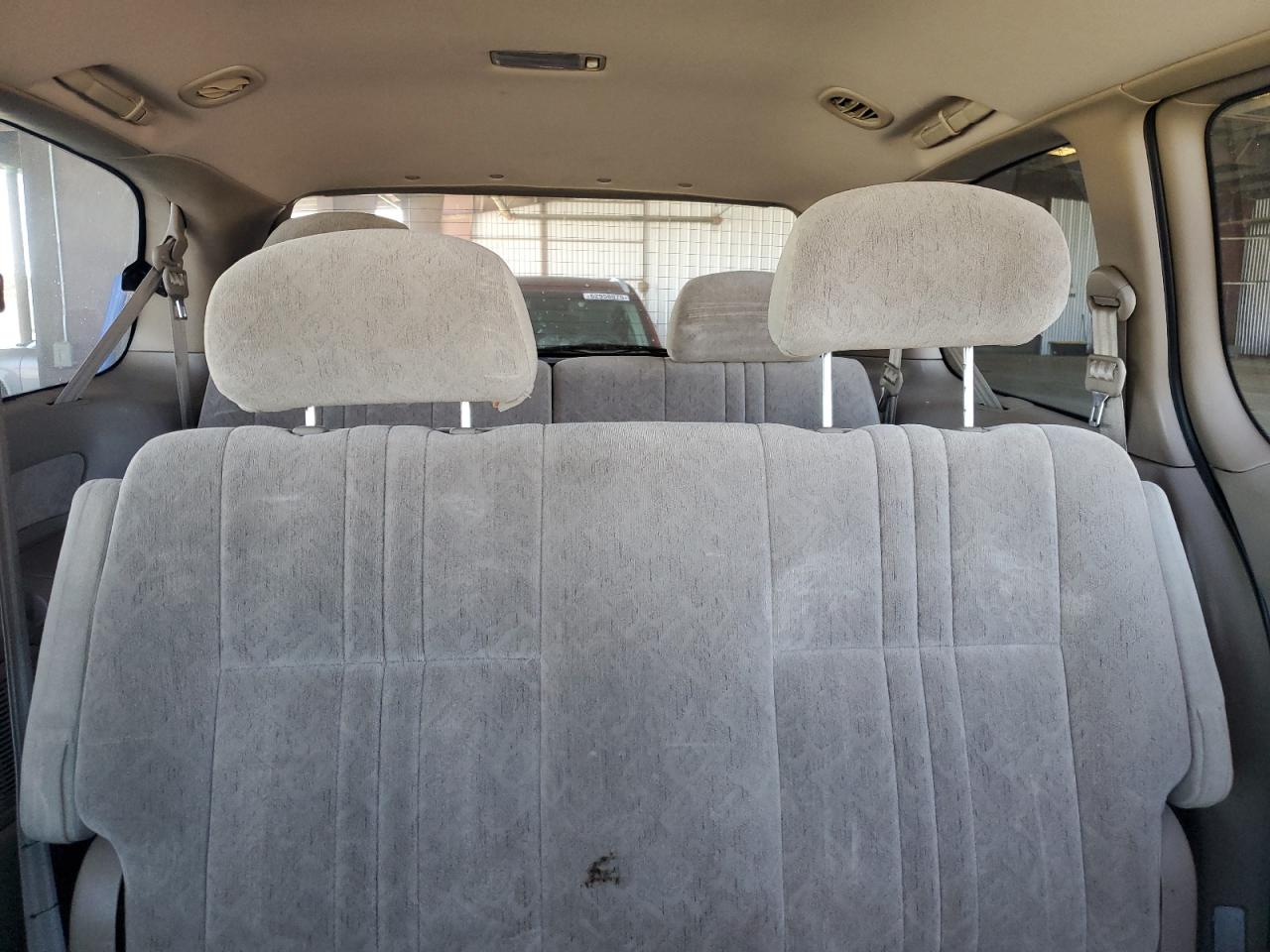 1998 Toyota Sienna Le VIN: 4T3ZF13CXWU052161 Lot: 62871745