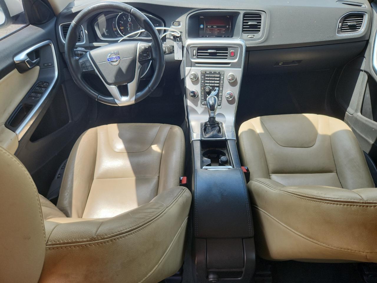 2017 Volvo V60 T5 Premier VIN: YV140MEKXH1369502 Lot: 61730385