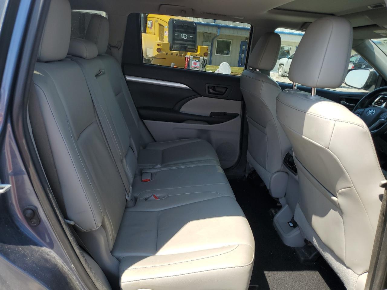 2015 Toyota Highlander Xle VIN: 5TDJKRFH4FS192318 Lot: 61412515