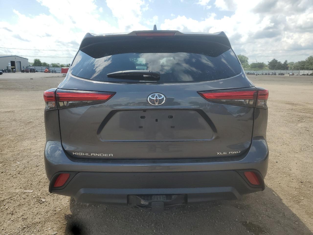 2022 Toyota Highlander Xle VIN: 5TDGZRBH5NS596190 Lot: 62327115