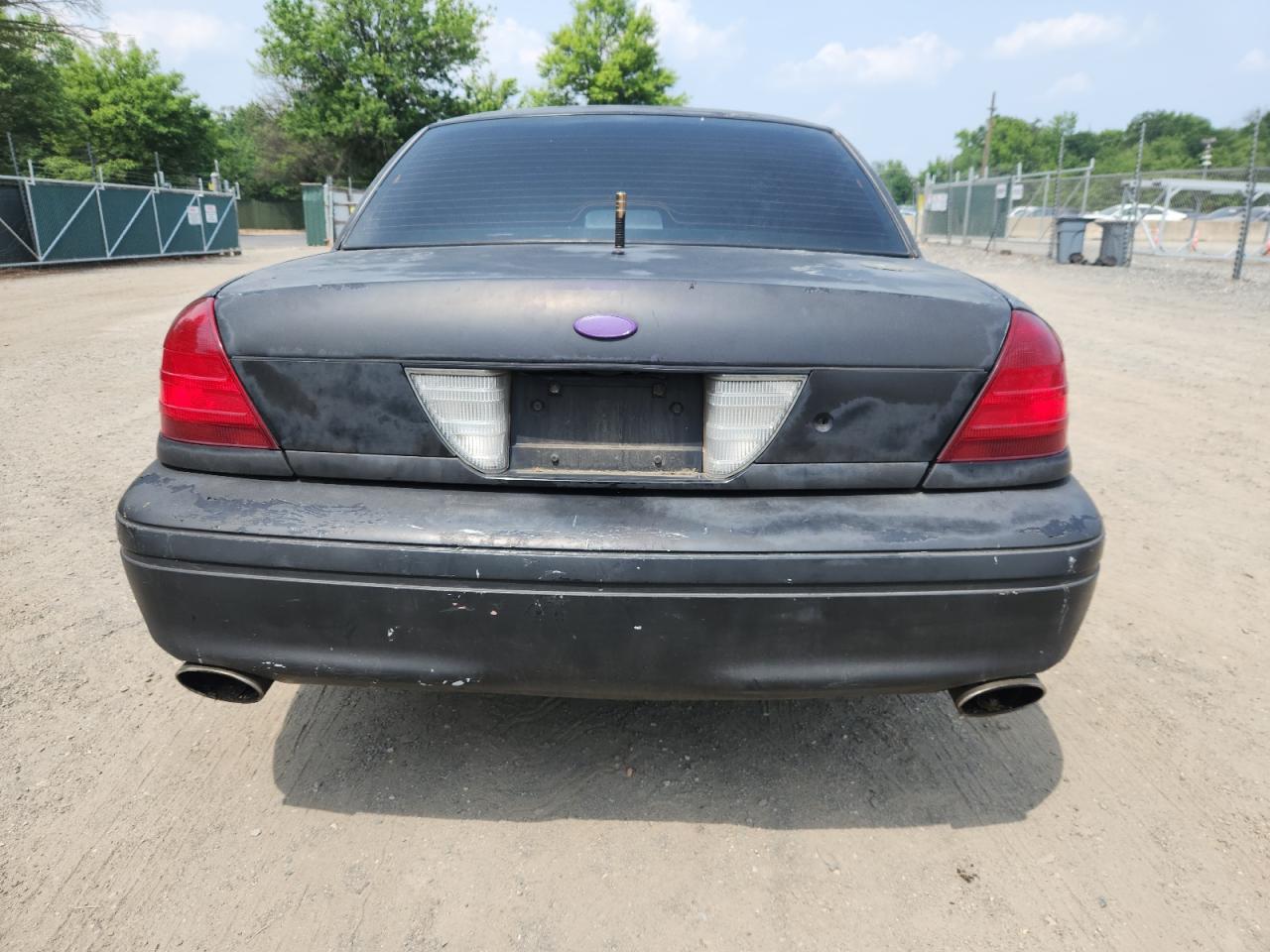 2005 Ford Crown Victoria Police Interceptor VIN: 2FAFP71W05X102723 Lot: 60533915