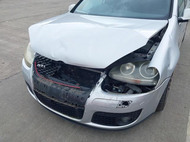2005 VOLKSWAGEN GOLF