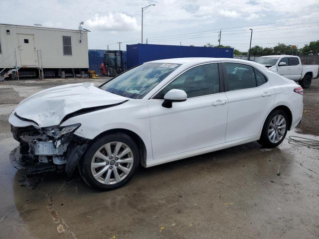  TOYOTA CAMRY 2018 White