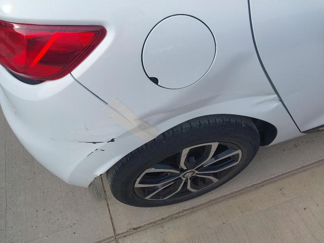 2019 RENAULT CLIO PLAY