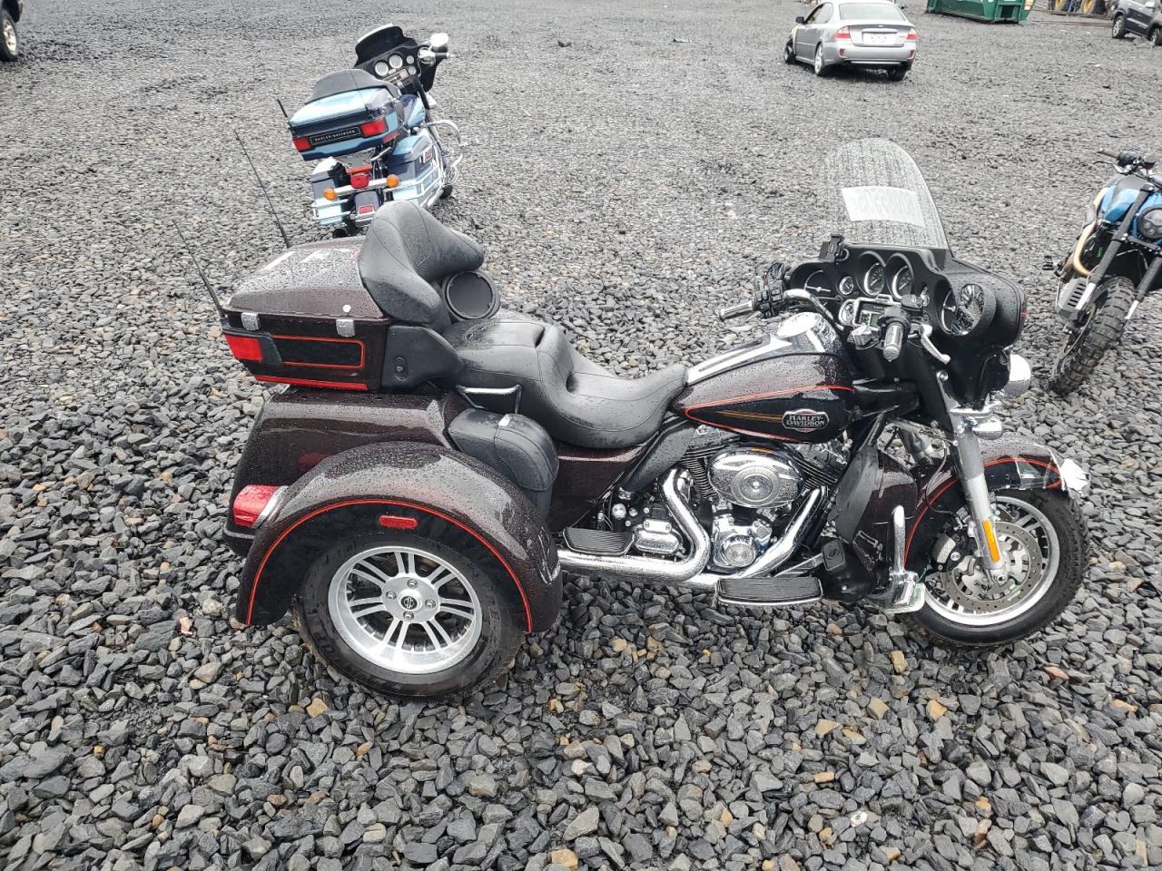 2011 Harley-Davidson Flhtcutg  for Sale in Duryea, PA - Front End