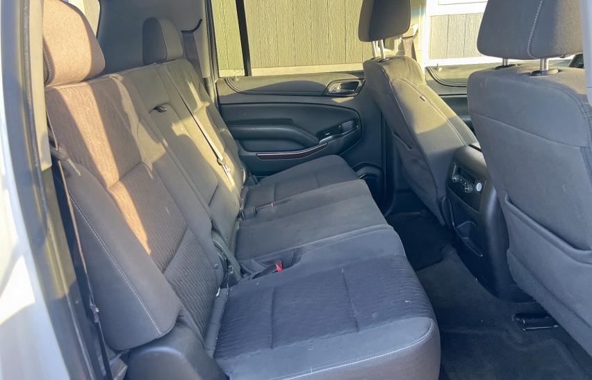 Parquets GMC YUKON 2016 White