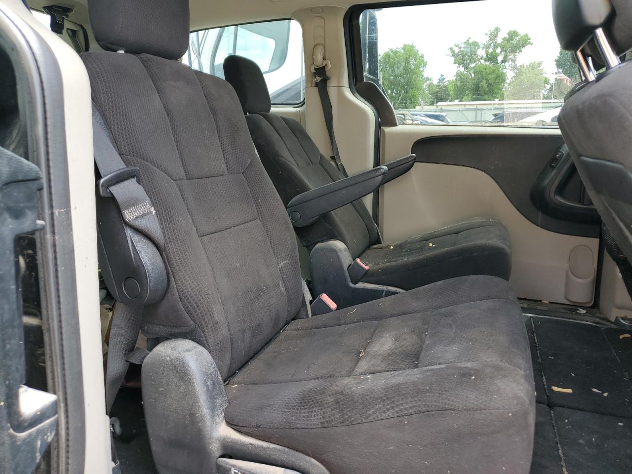 2013 Dodge Grand Caravan Sxt VIN: 2C4RDGCG2DR611348 Lot: 60001195