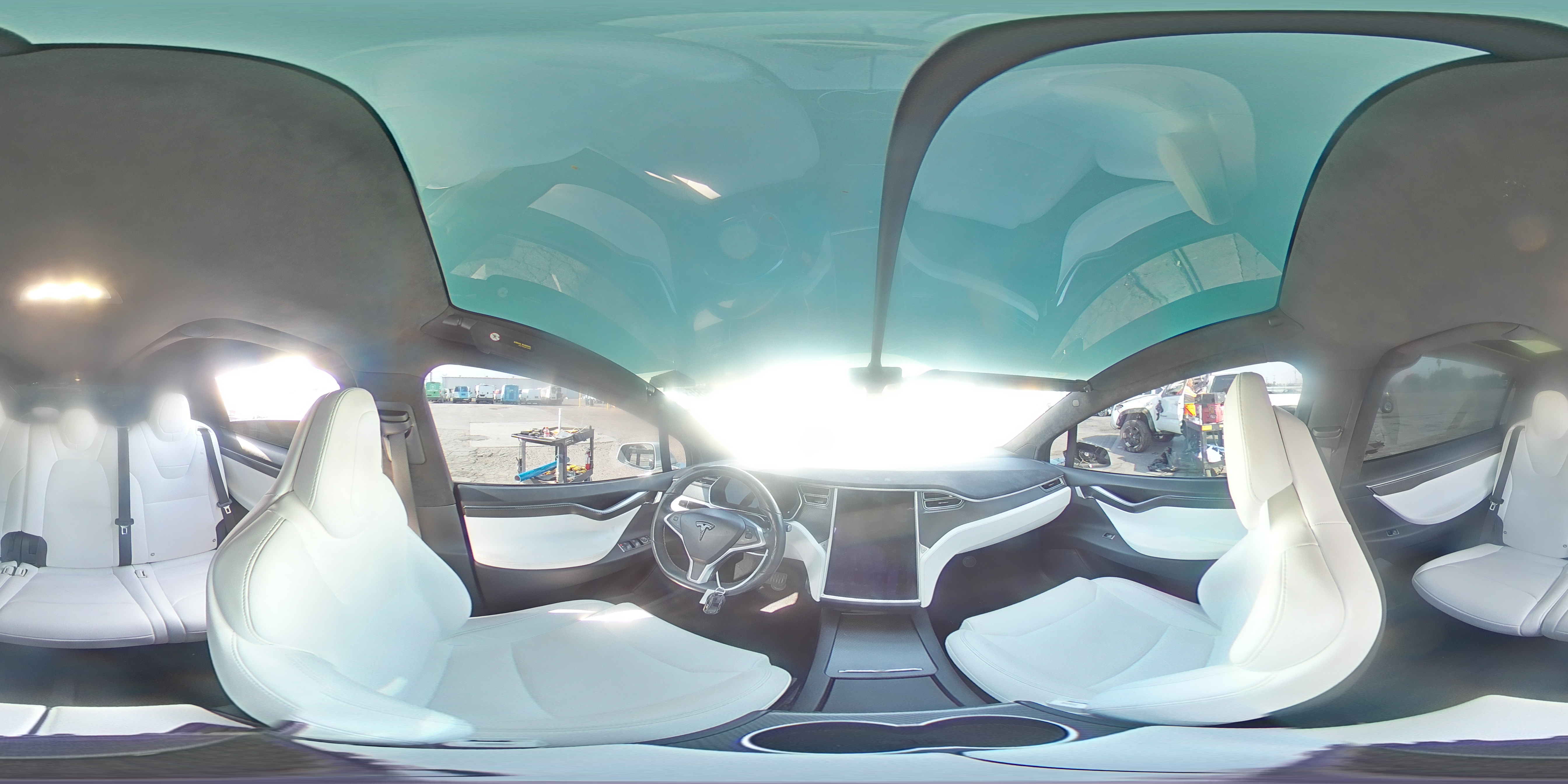 2017 Tesla Model X VIN: 5YJXCAE2XHF050195 Lot: 59854585