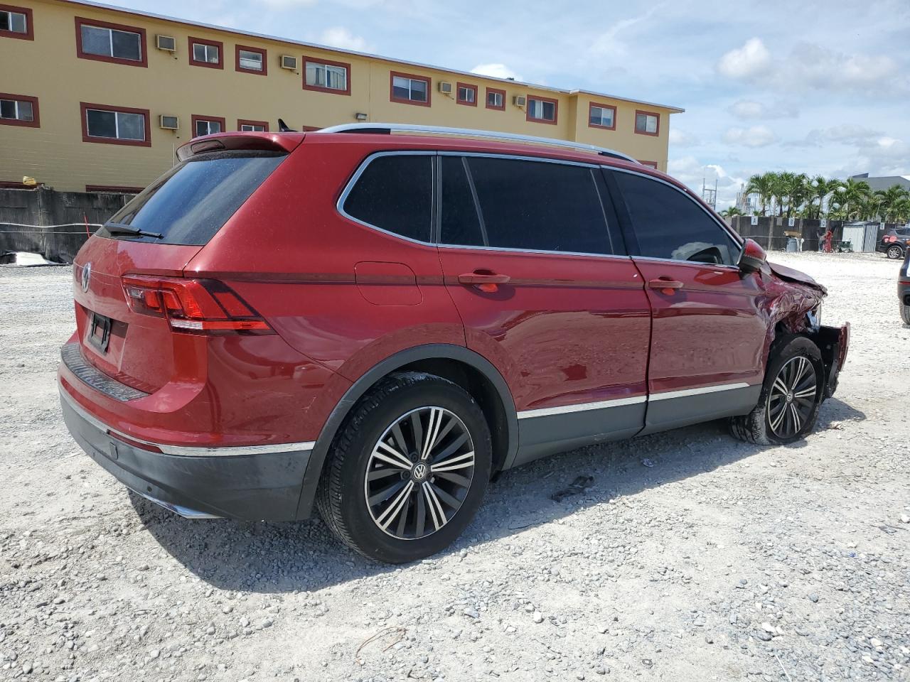 Фото: 3VV3B7AX7KM065036 - 3