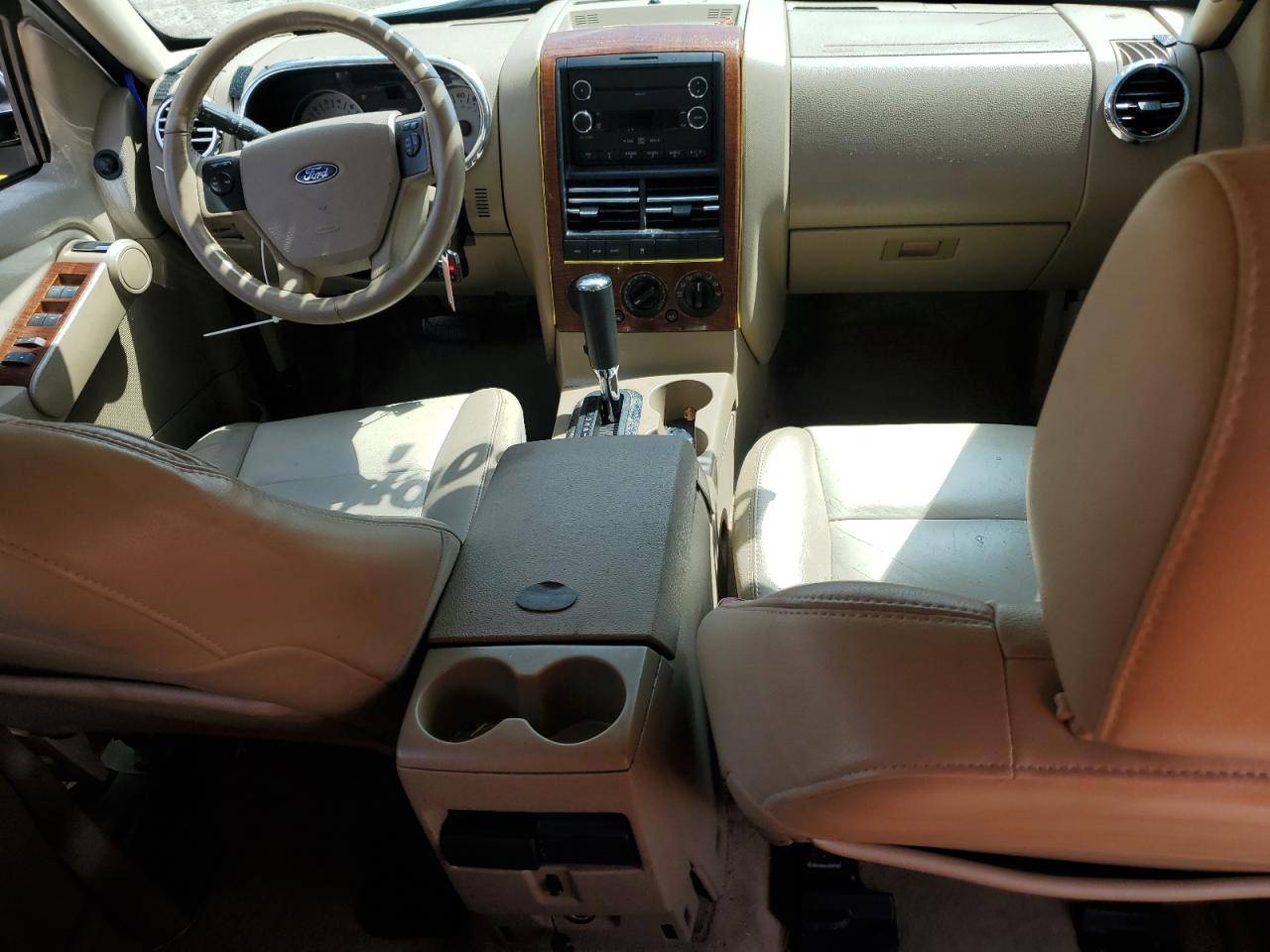 2008 Ford Explorer Eddie Bauer VIN: 1FMEU64E18UA01127 Lot: 60129005