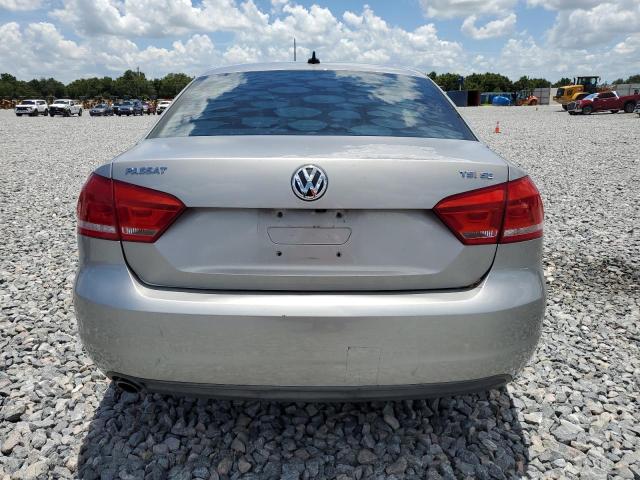 Sedans VOLKSWAGEN PASSAT 2014 Silver
