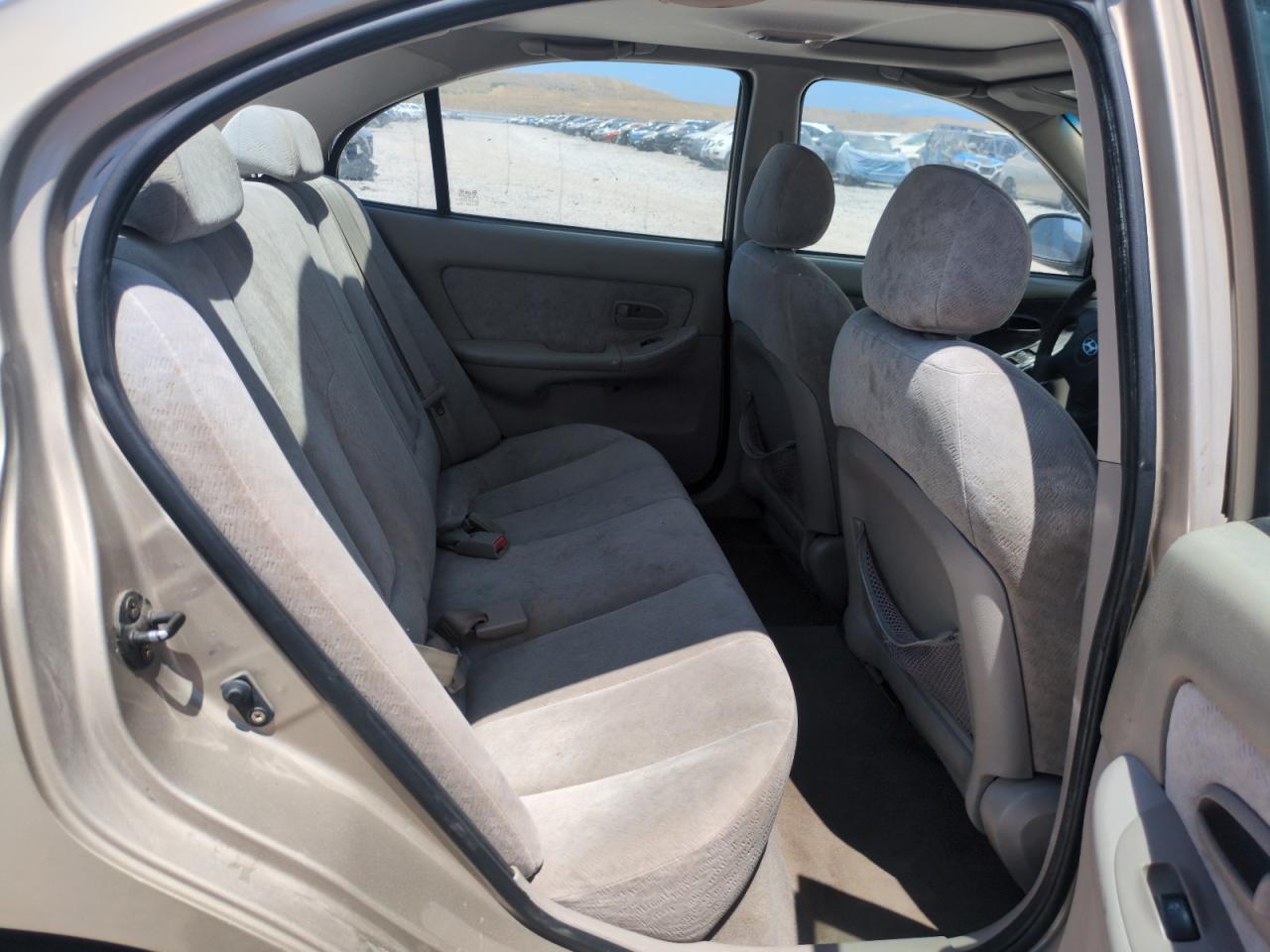 2005 Hyundai Elantra Gls VIN: KMHDN46D45U068463 Lot: 60810135