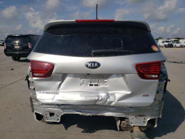  KIA SORENTO 2019 Srebrny
