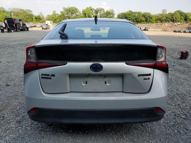  TOYOTA PRIUS 2022 Серебристый