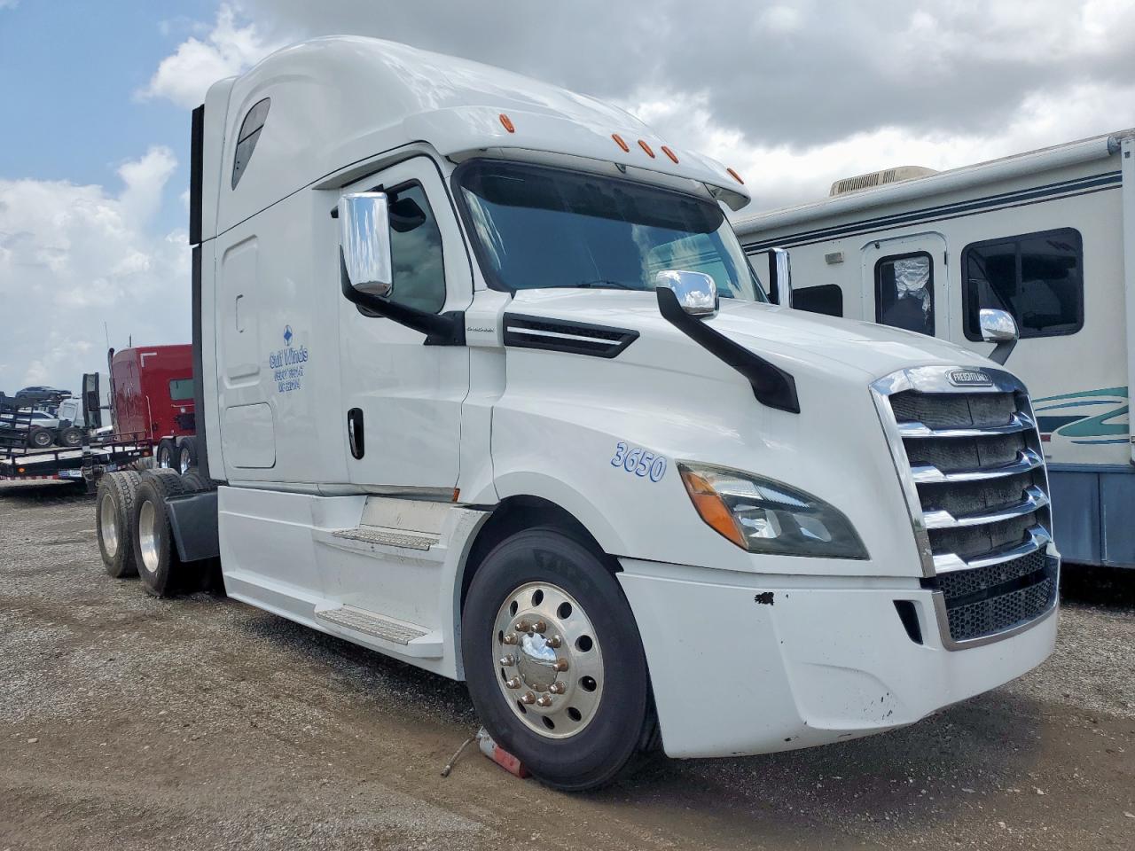 2019 Freightliner Cascadia 126 Semi Truck for Sale in Houston, TX - Minor Dent/Scratches