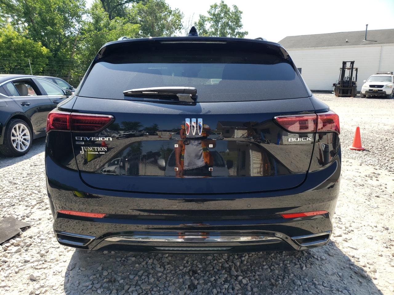 2024 Buick Envision Essence VIN: LRBFZPE44RD051977 Lot: 61935325