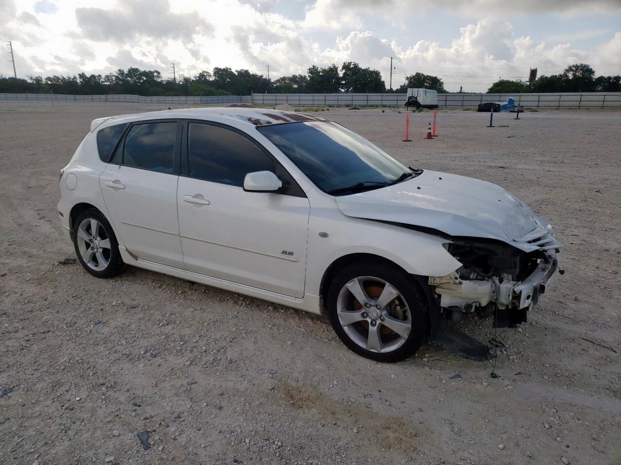 MAZDA MAZDA3 2006 VIN JM1BK143461479460 фото 4