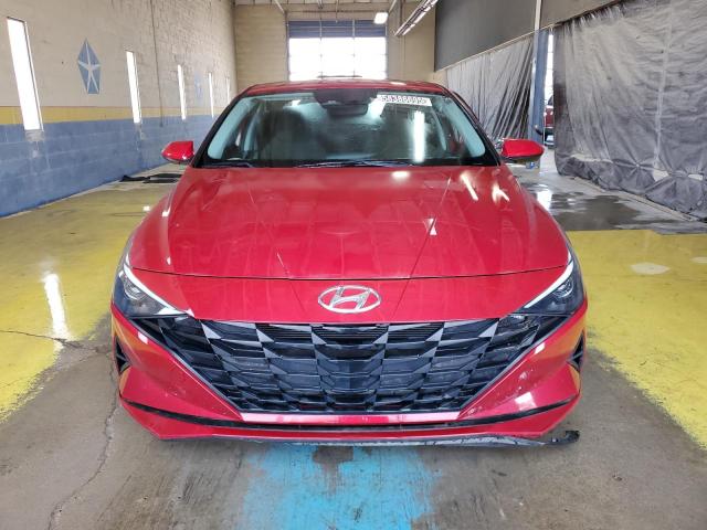  HYUNDAI ELANTRA 2022 Красный