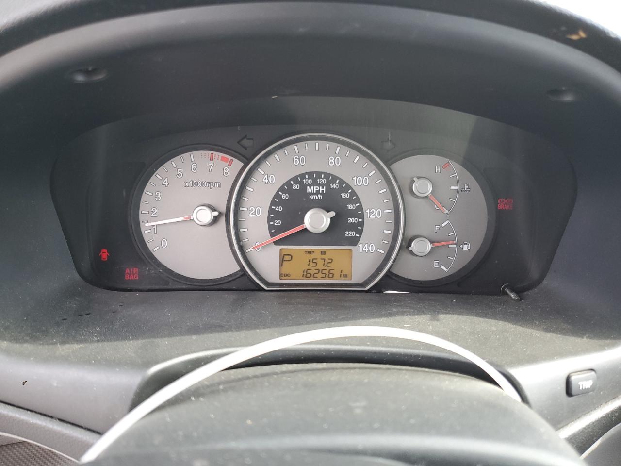 2007 Kia Rondo Base VIN: KNAFG525877076012 Lot: 61376985