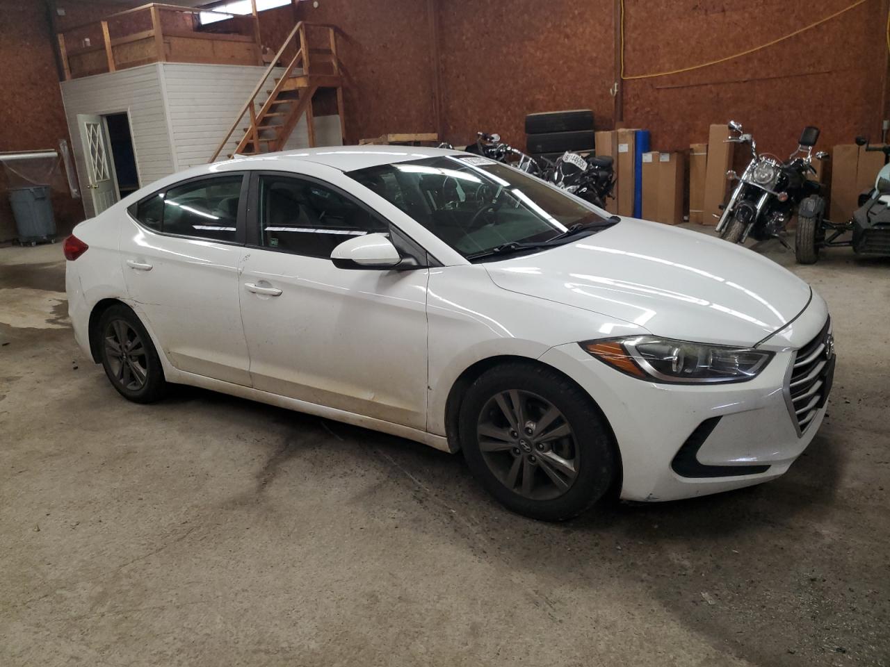 HYUNDAI ELANTRA 2017 VIN 5NPD84LF5HH177451 фото 4