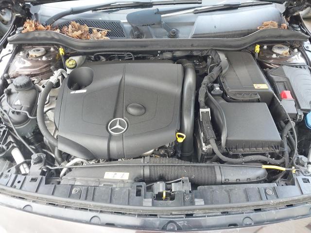 2014 MERCEDES BENZ GLA 200 D
