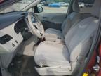 2012 Toyota Sienna Base   للبيع في Assonet، MA - Front End