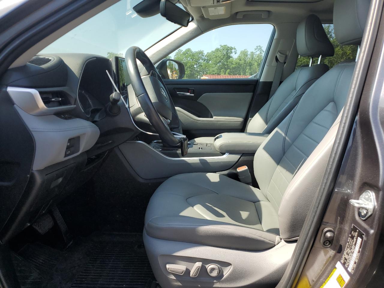 2022 Toyota Highlander Hybrid Xle VIN: 5TDGBRCH4NS547419 Lot: 62028255
