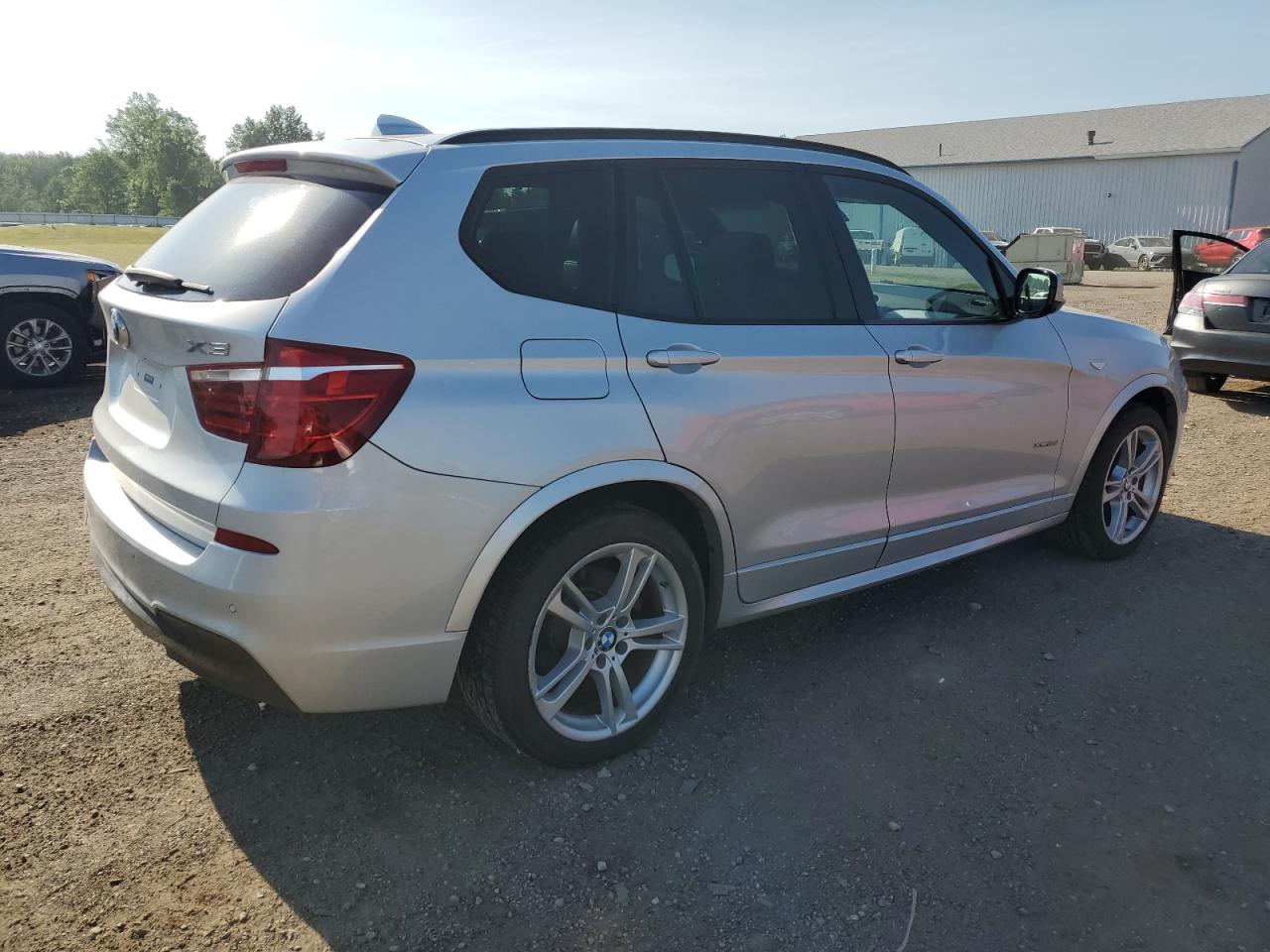BMW X3 2012 VIN 5UXWX7C53CL975325 photo 3