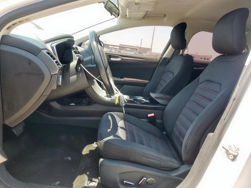 Sedans FORD FUSION 2013 White