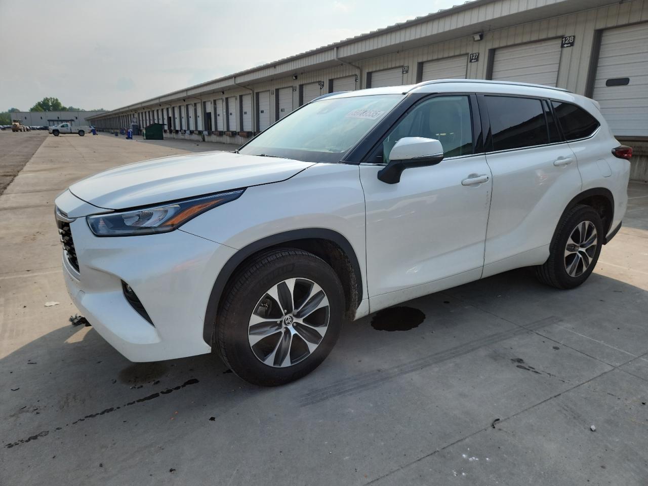 2020 Toyota Highlander Xle продається в Louisville, KY - Hail