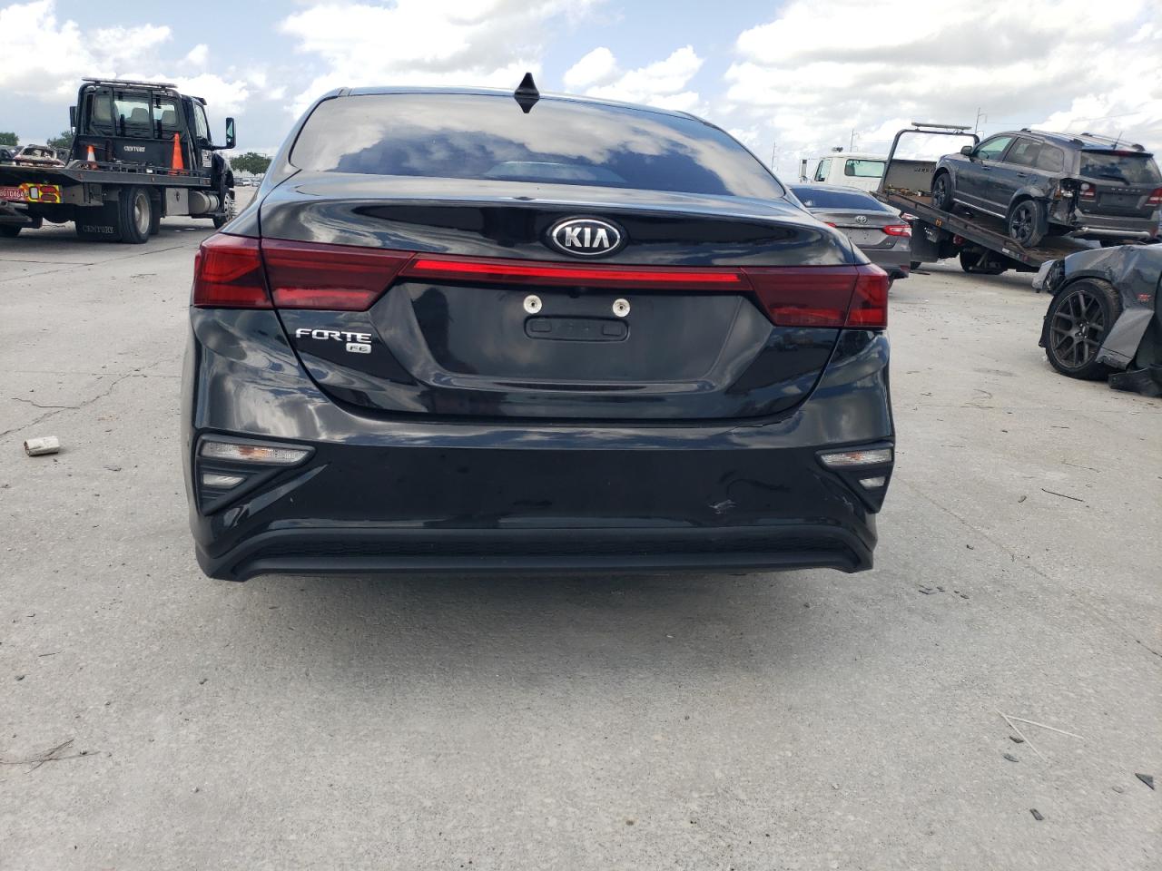 2021 Kia Forte Fe VIN: 3KPF24AD2ME266100 Lot: 62287525
