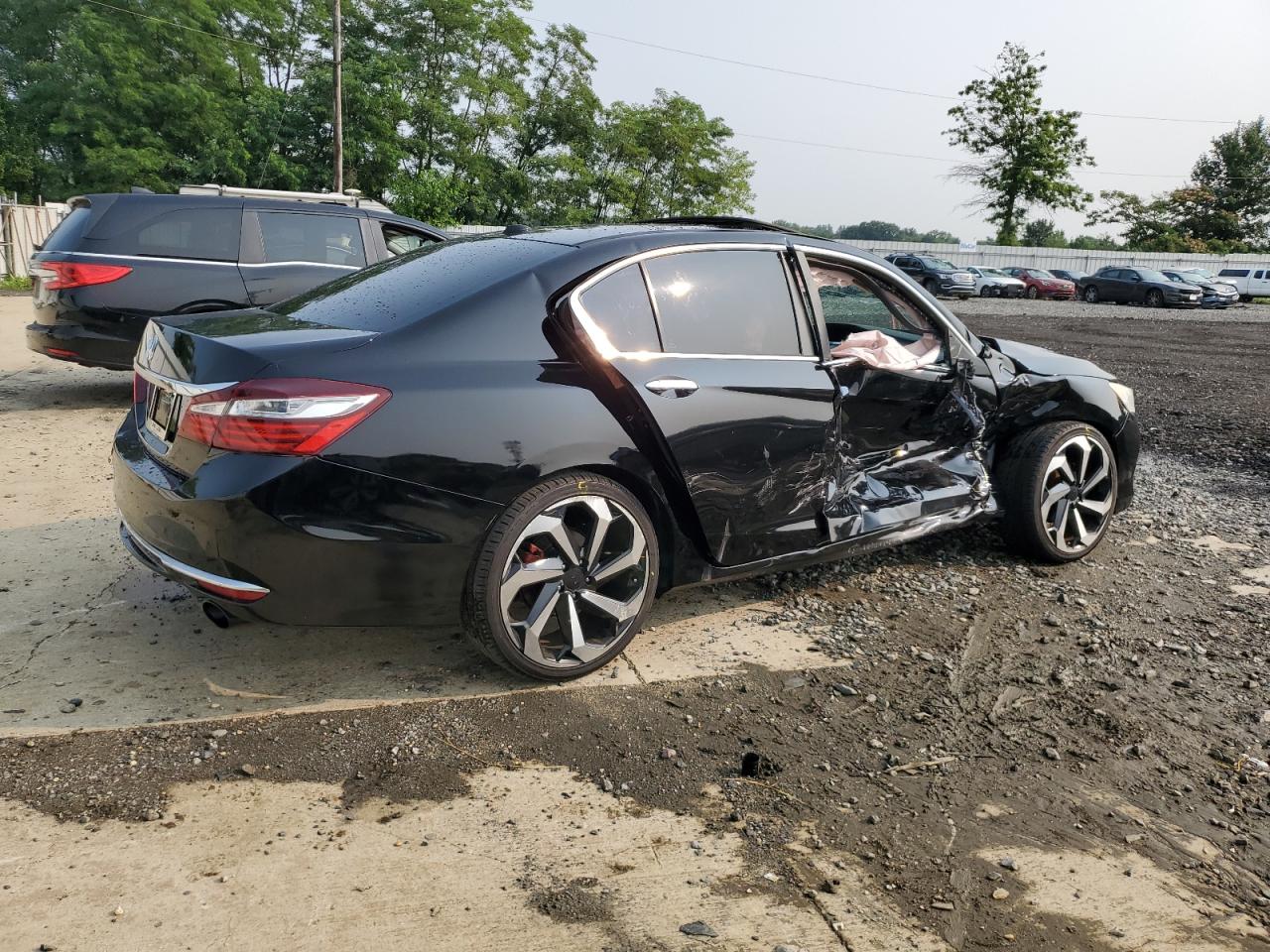 2017 Honda Accord Ex VIN: 1HGCR2F70HA002521 Lot: 59859683