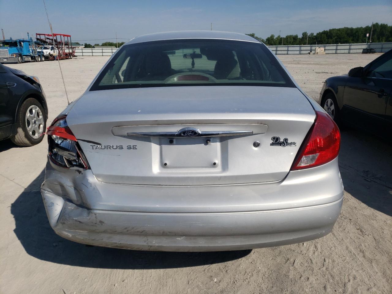 2000 Ford Taurus Se VIN: 1FAFP53U3YA249163 Lot: 66362713