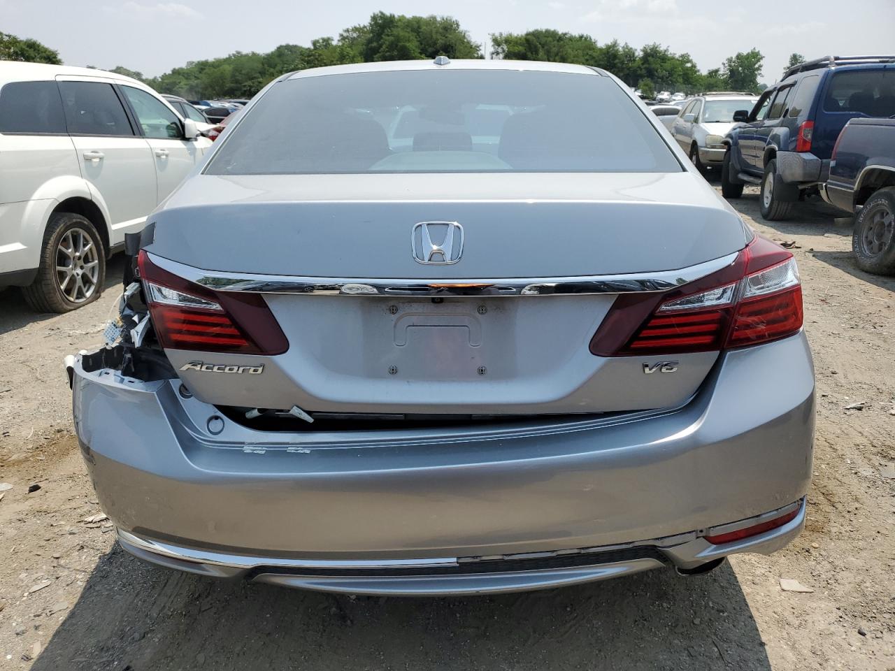 1HGCR3F83HA031364 HONDA ACCORD 2017