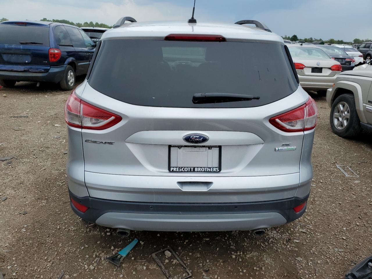 1FMCU0GXXGUB56873 2016 Ford Escape Se