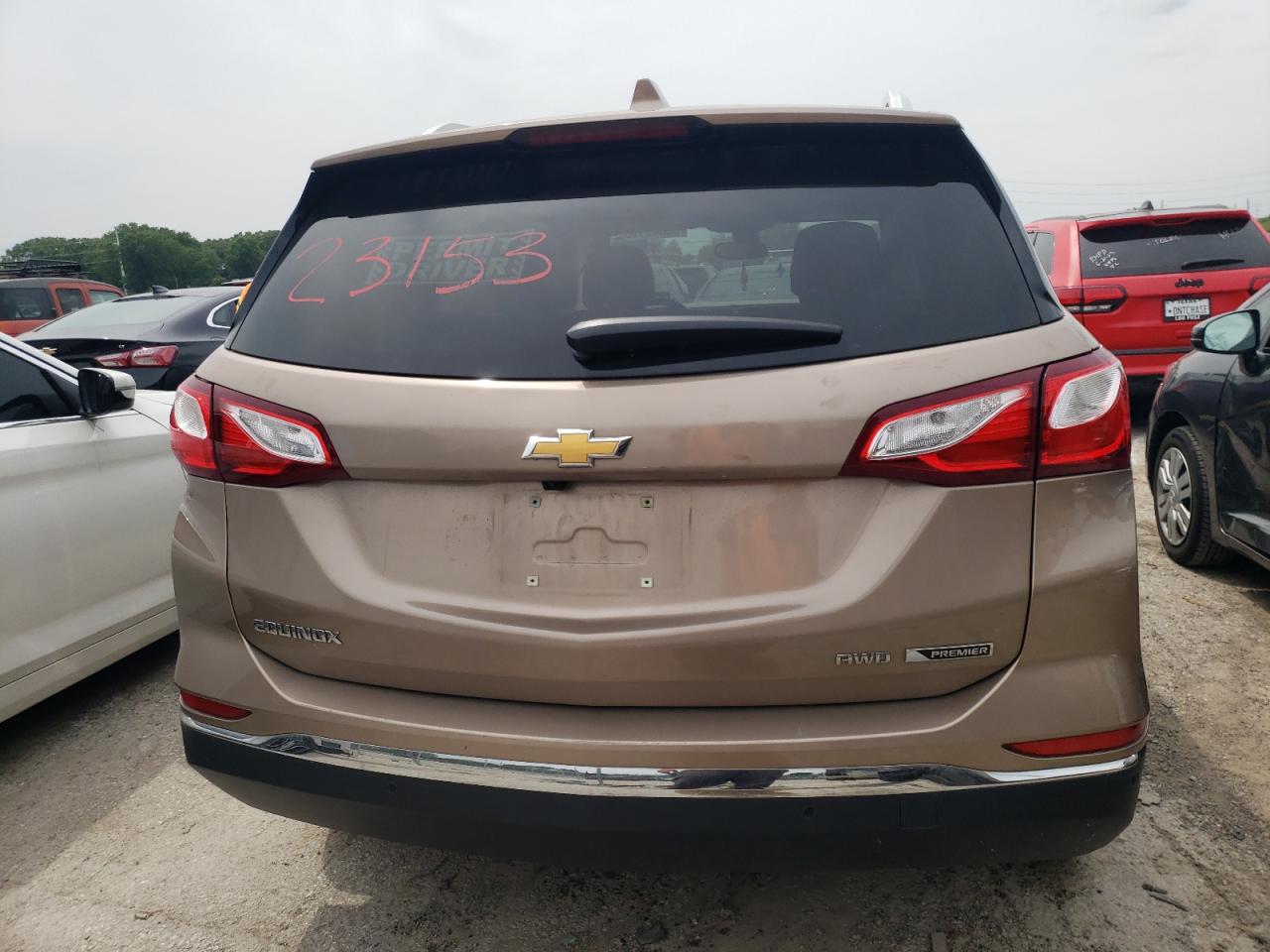 2018 Chevrolet Equinox Premier VIN: 2GNAXVEV9J6265243 Lot: 52303544