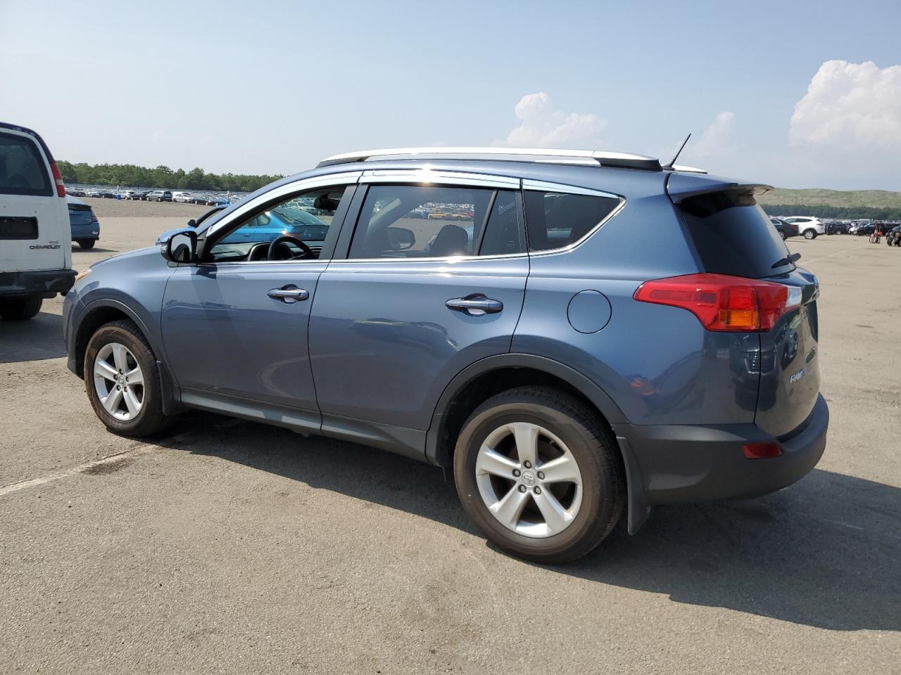 JTMRFREV2ED082005 2014 Toyota Rav4 Xle