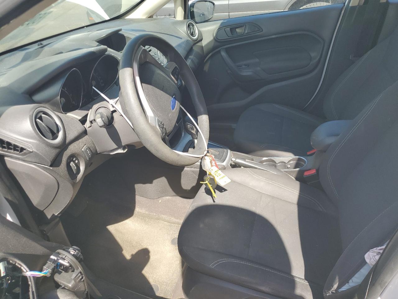 3FADP4BJ8JM123270 2018 Ford Fiesta Se