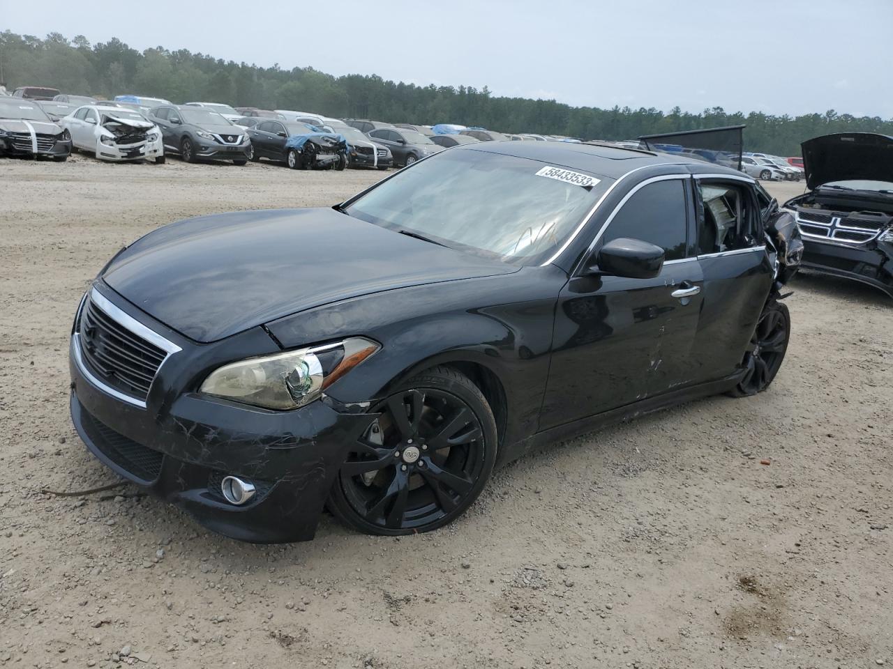 2011 Infiniti M - Image 1