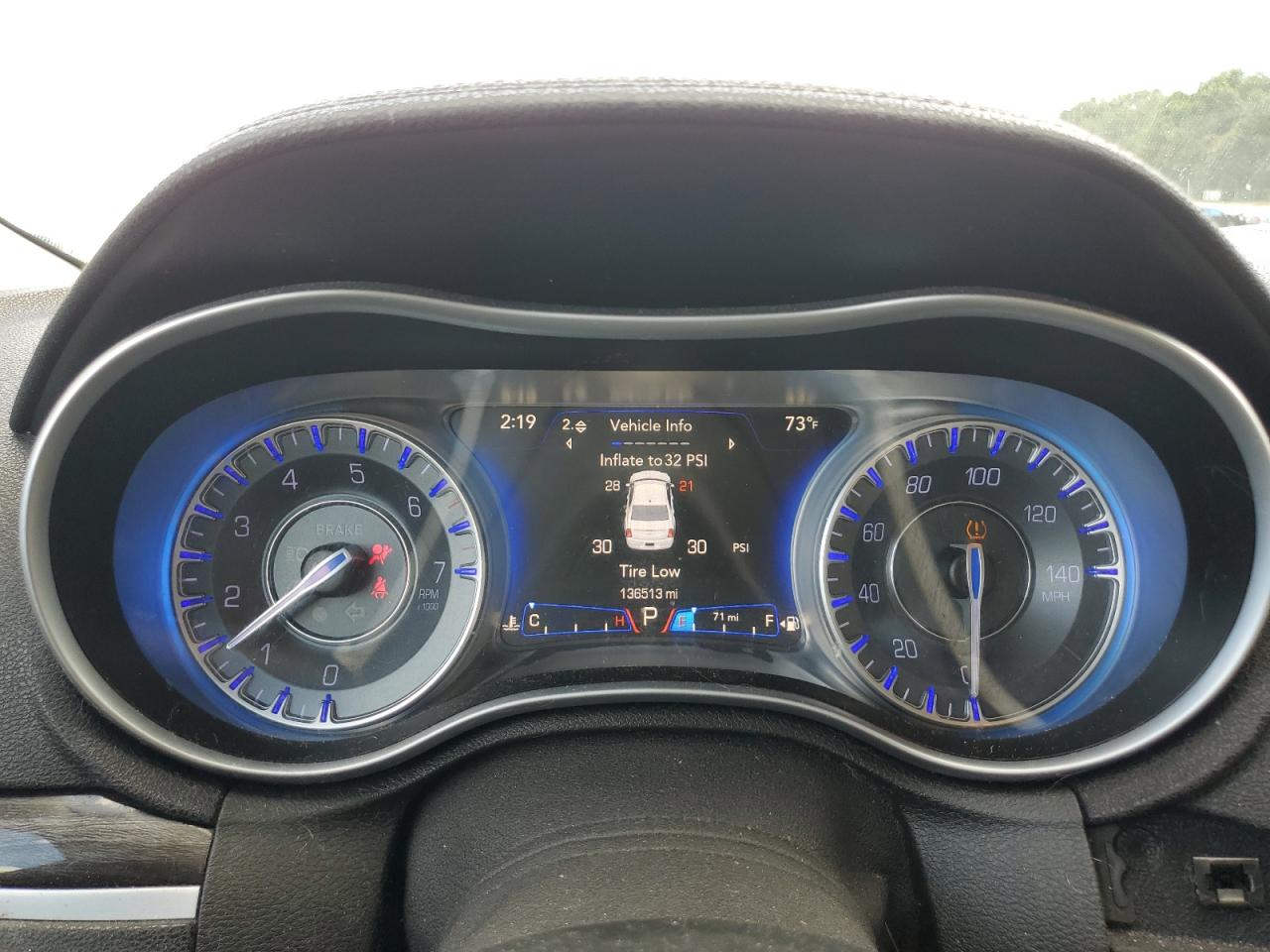 2015 Chrysler 300 Limited VIN: 2C3CCAAG4FH810598 Lot: 59132413