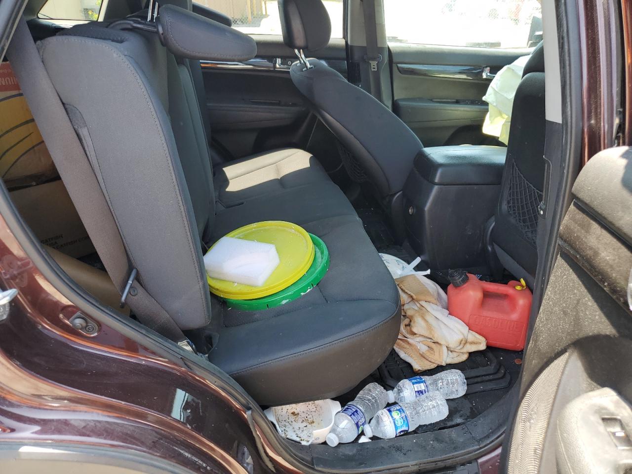 2011 Kia Sorento - Image 12