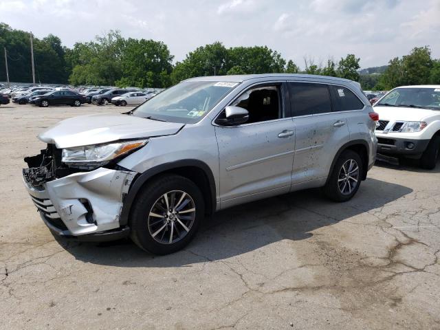 2018 Toyota Highlander Se for Sale in Marlboro, NY - Front End