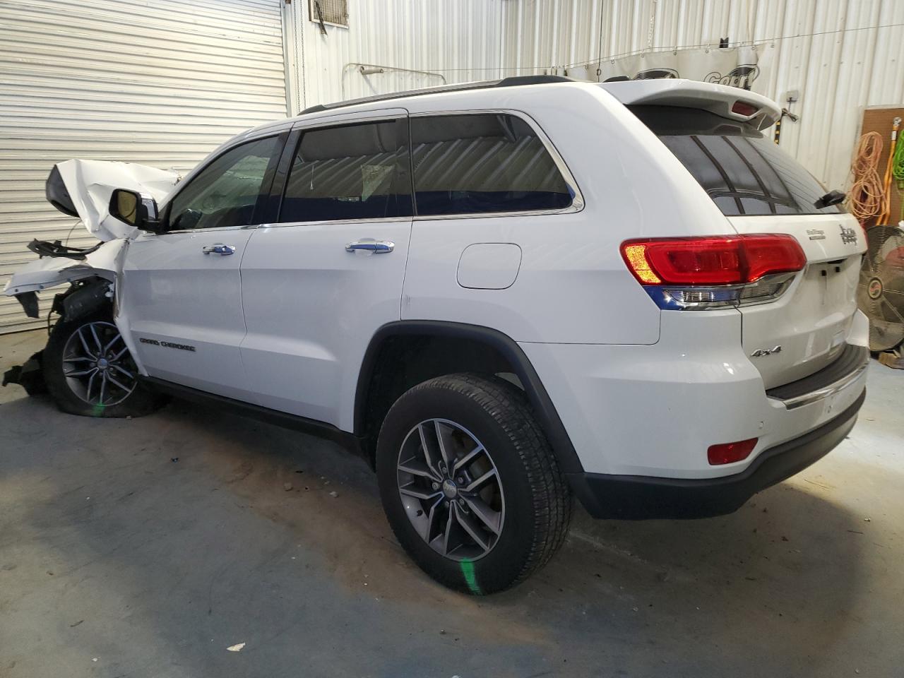 2018 Jeep Grand Cherokee - Image 2