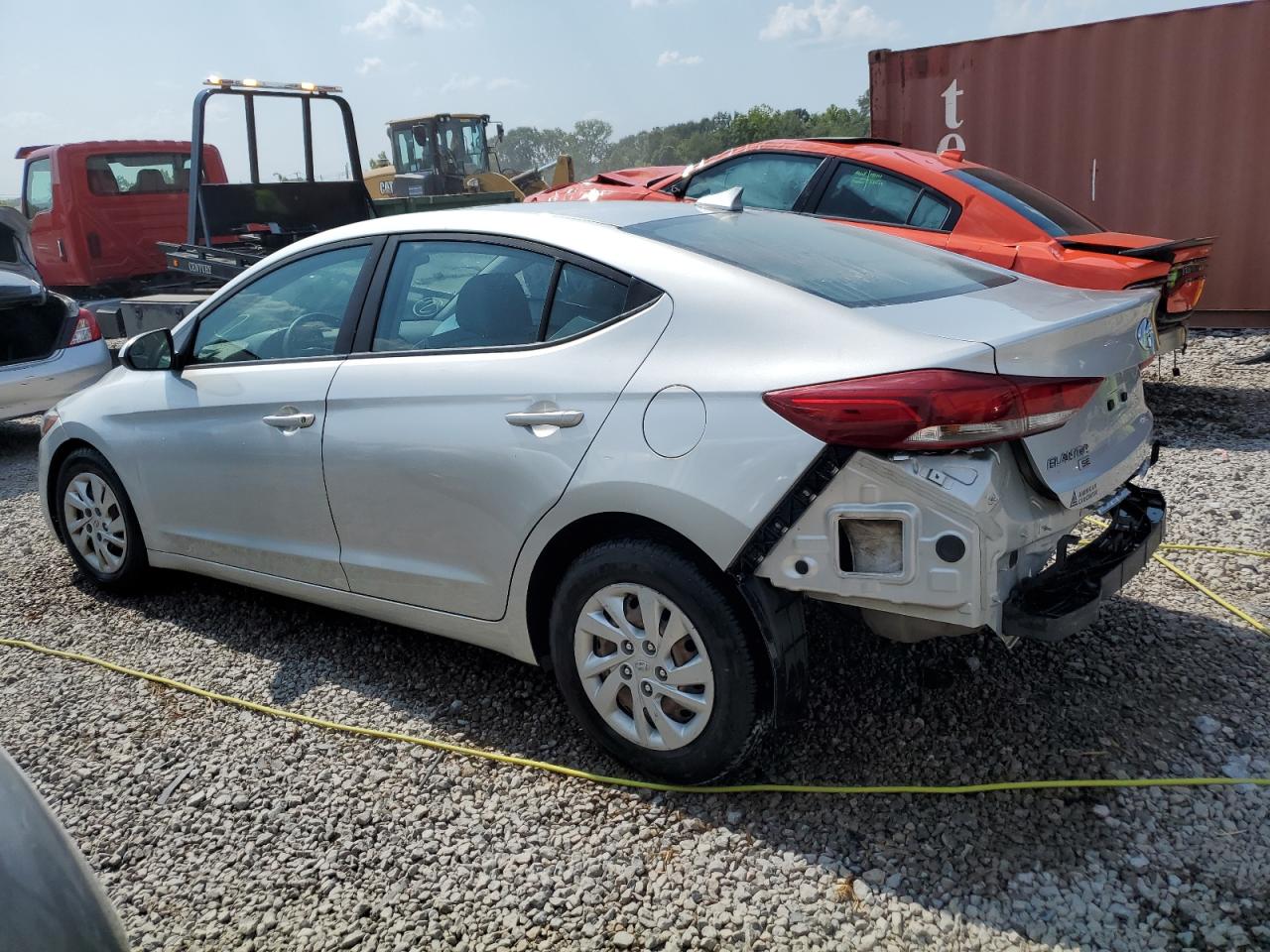 5NPD74LF3HH178066 2017 HYUNDAI ELANTRA - Image 2