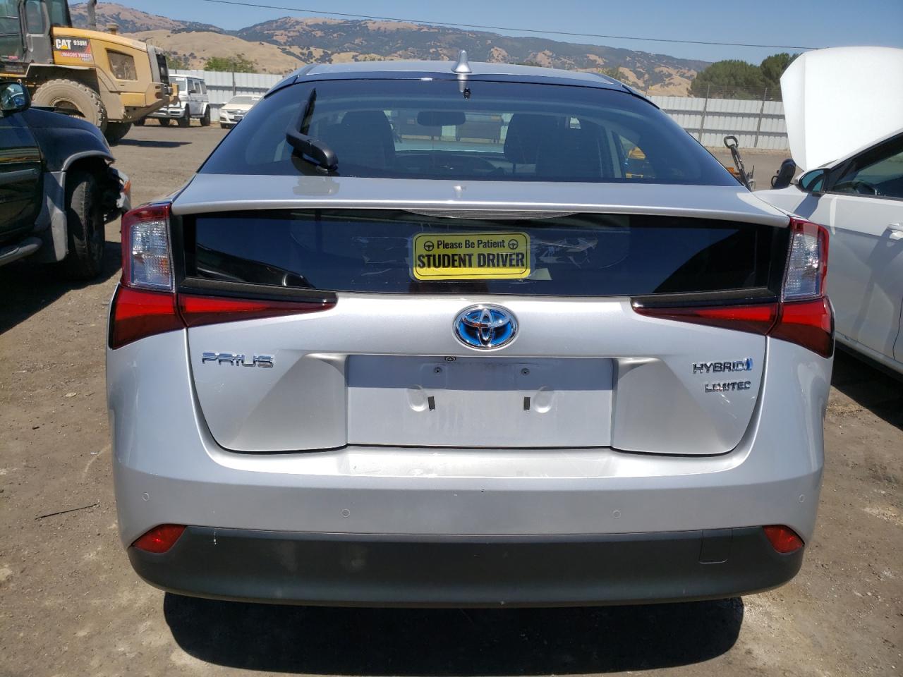 2020 Toyota Prius - Image 6